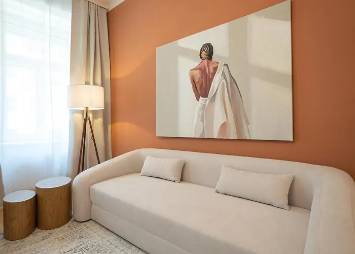 Stylish With A King Bed